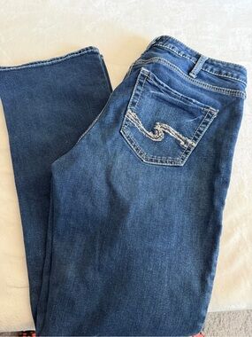 Silver Jeans Dark Blue Bootcut Jeans with Embroidered Back Pocket
